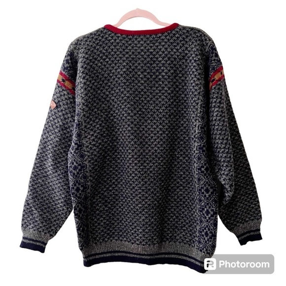 Sondre Norwegian Wool Pewter Clasp Birdseye Patterned Nordic Winter Ski Sweater - Picture 7 of 13